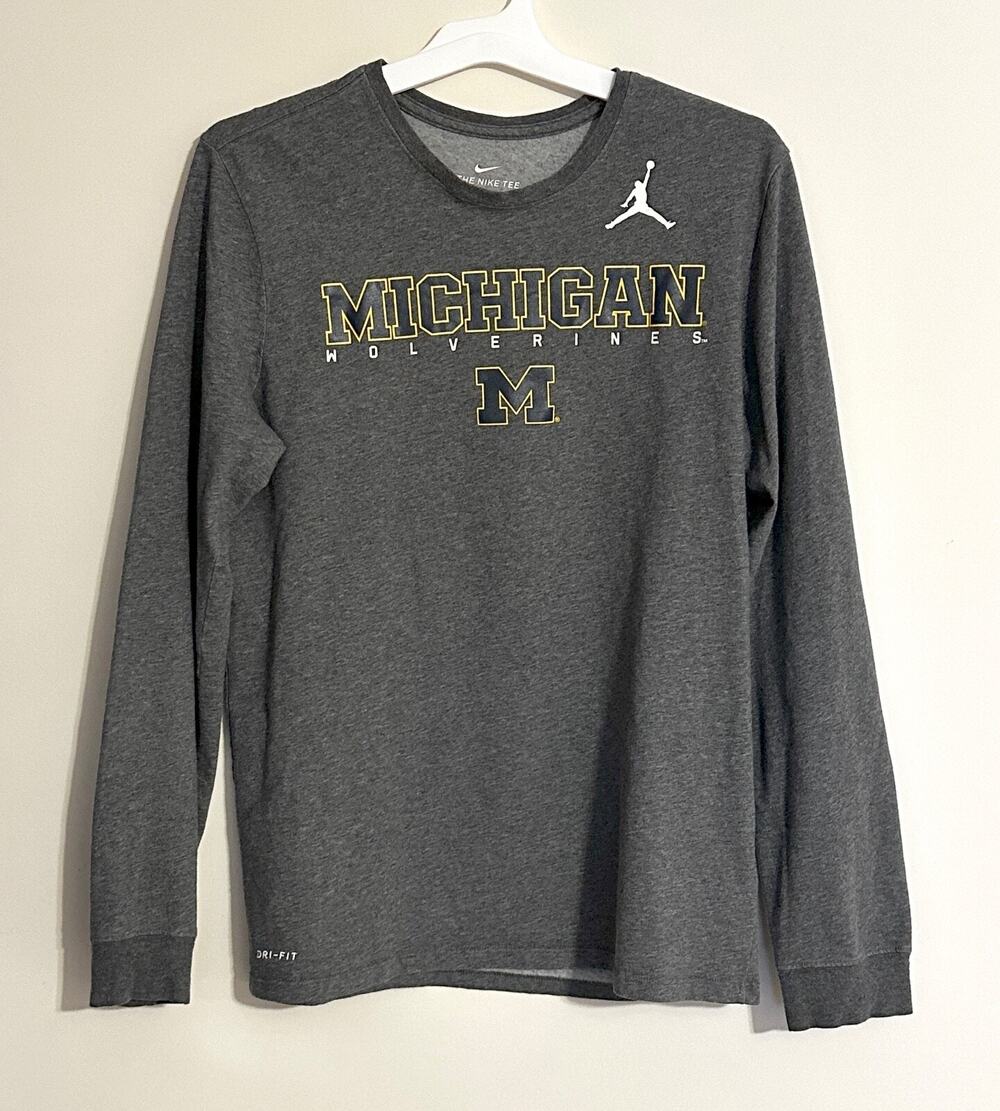 Nike Air Jordan Gray Dri-Fit Michigan Wolverines Long Sleeve Shirt Adult Medium